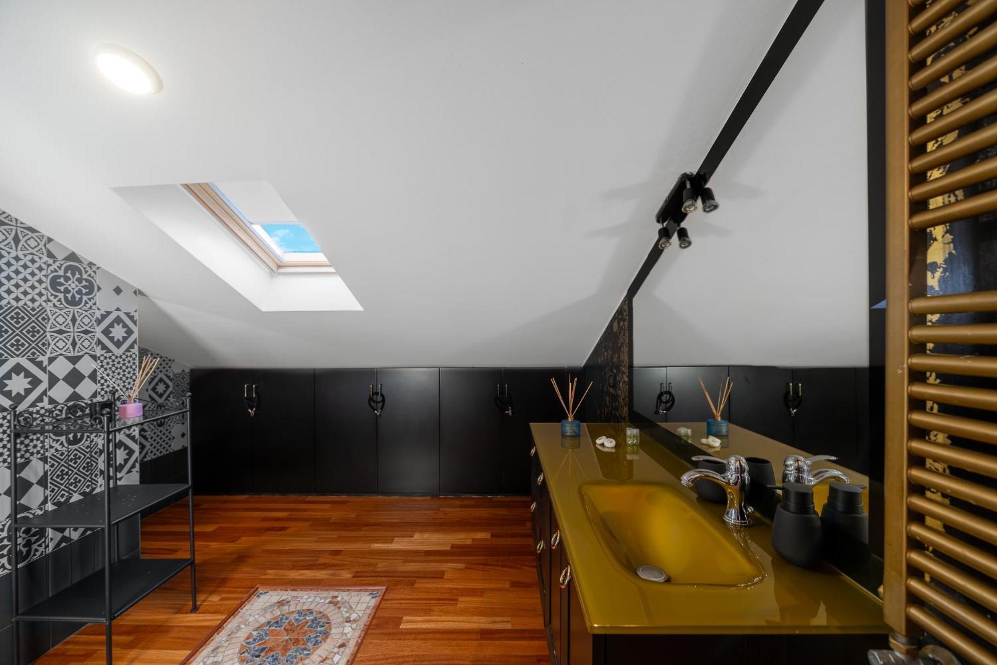 밀라노 Bright Loft - Free Private Parking 아파트 외부 사진